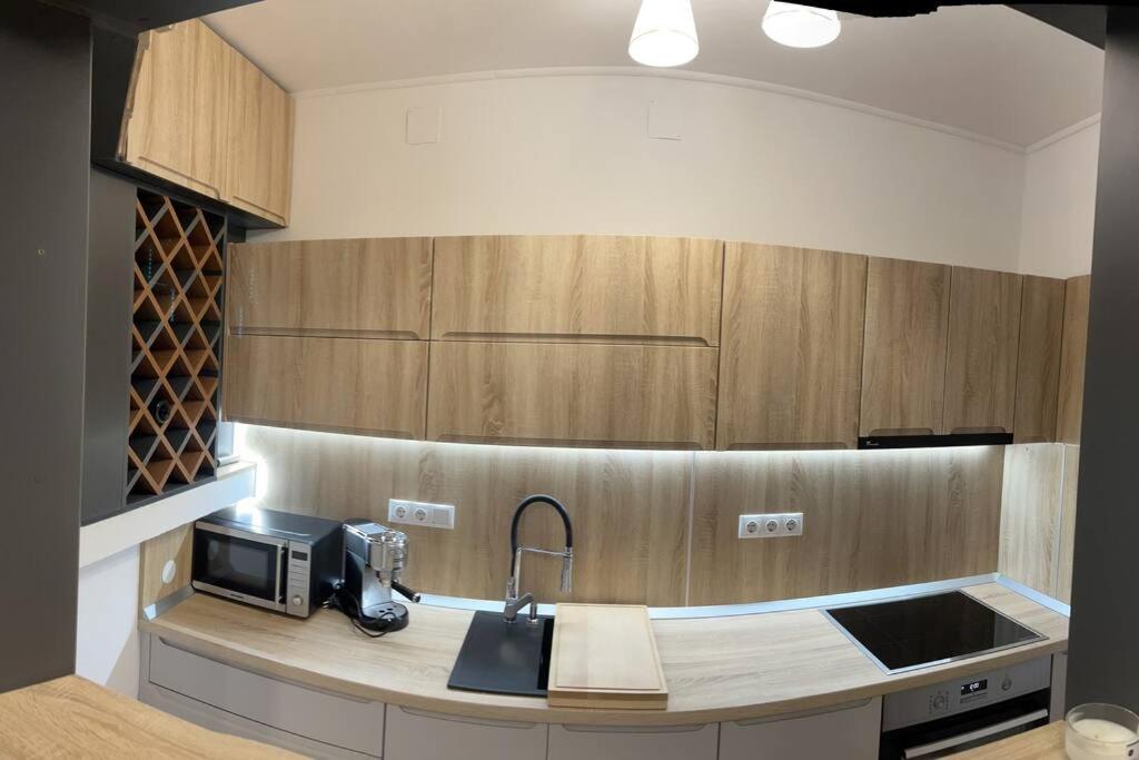 Bingo Apartman Cristuru Secuiesc Extérieur photo