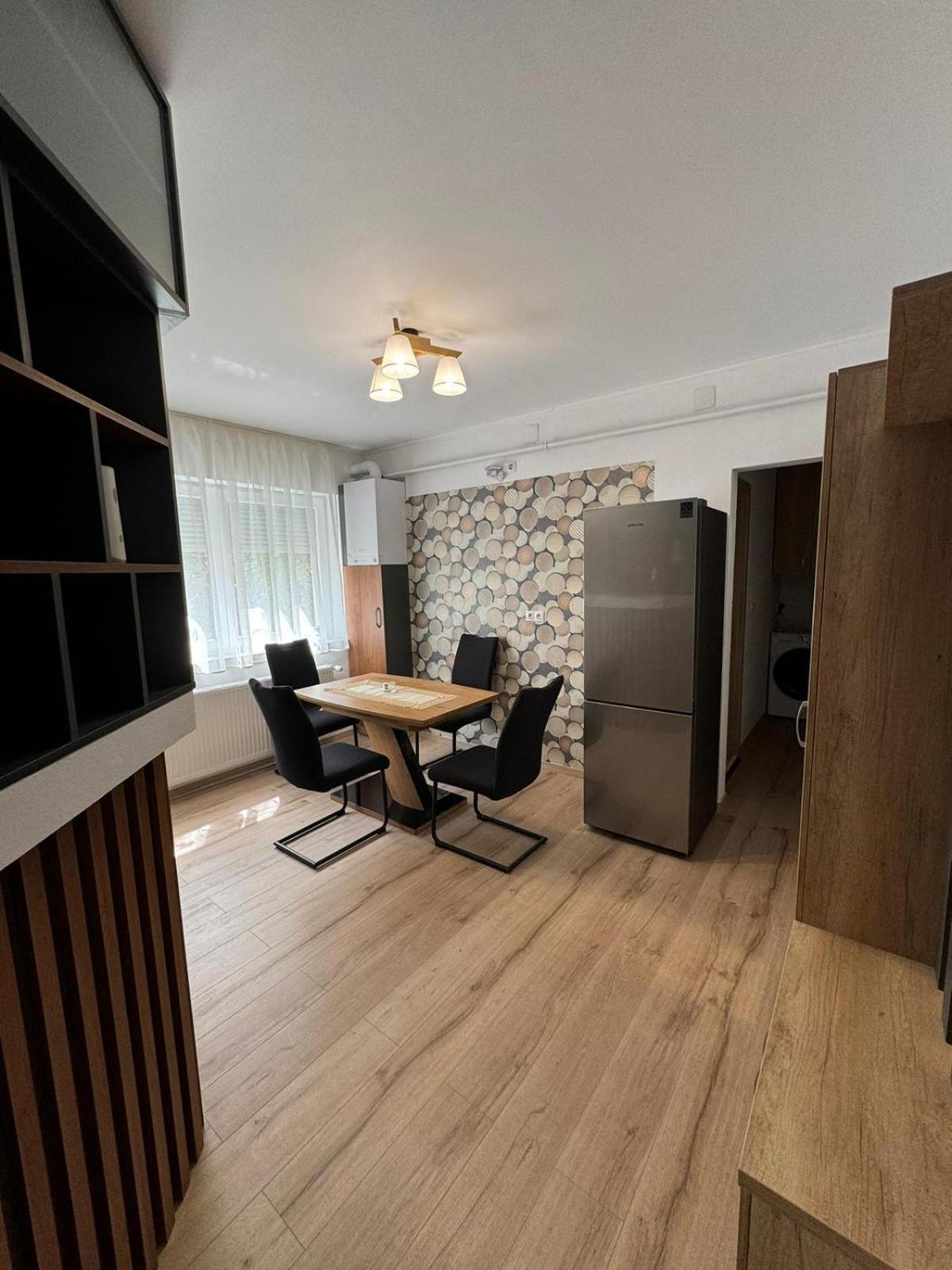 Bingo Apartman Cristuru Secuiesc Extérieur photo