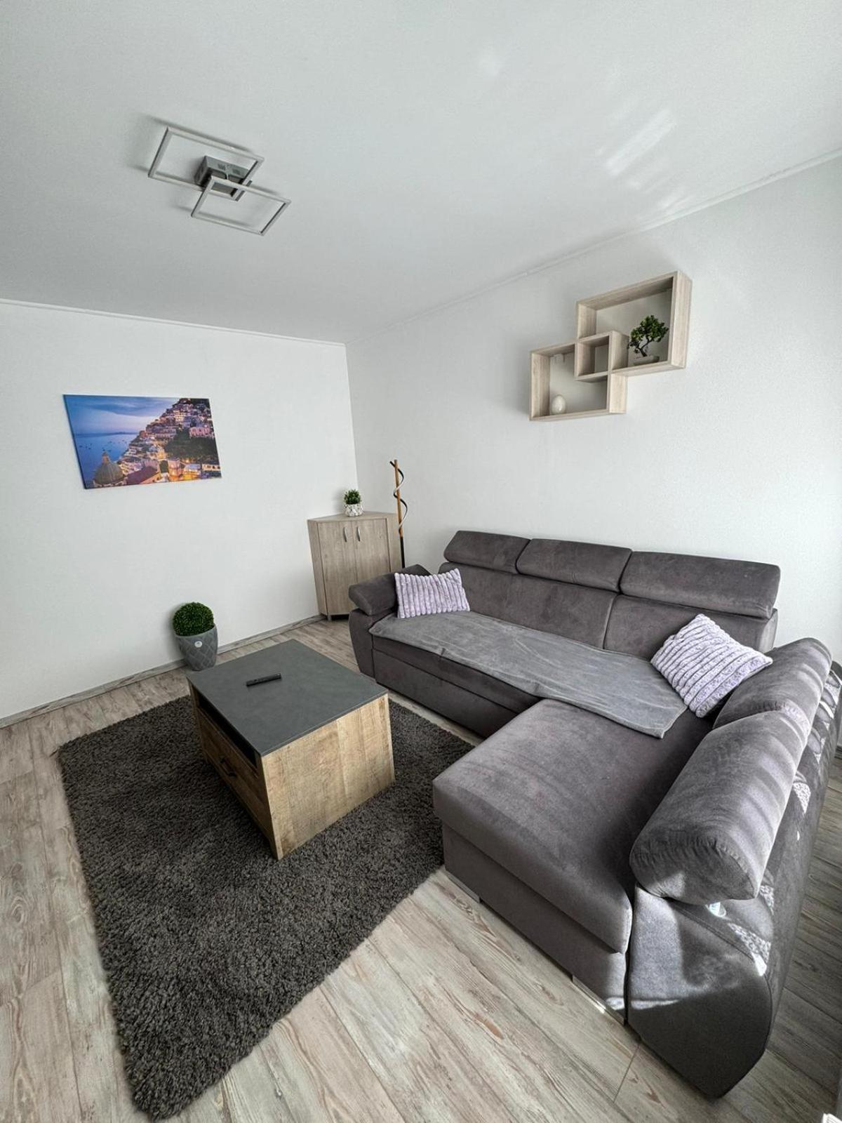 Bingo Apartman Cristuru Secuiesc Extérieur photo